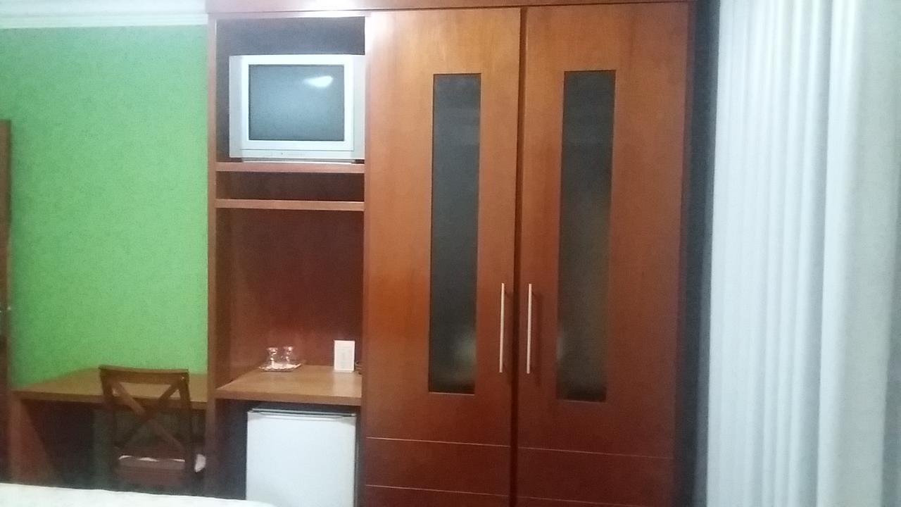 Abdon Flat Hotel Passos Exterior foto